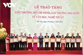 Las impresiones de obras literarias y artísticas galardonadas con el Premio Ho Chi Minh y el Premio Estatal