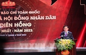 Prensa revolucionaria vietnamita acompaña al país