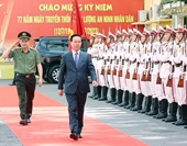 El presidente Vo Van Thuong invita a fortalecer las Fuerzas de Seguridad Pública