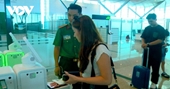 Puesta en funcionamiento la puerta automática de control de inmigración en la terminal internacional de Cam Ranh