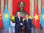 Finaliza la visita oficial del Presidente kazajo a Vietnam