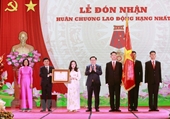 El presidente del Parlamento aprecia contribuciones del periódico Dai bieu Nhan dan