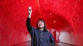 Exposición en Hanói de la artista conceptual japonesa Chiharu Shiota