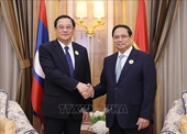 El primer ministro Pham Minh Chinh se entrevista con su homólogo laosiano