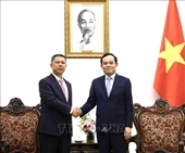 Vietnam destaca las inversiones del grupo chino Trina Solar en el mercado nacional de energías renovables
