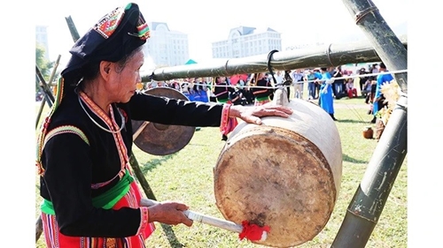 Original festividad tradicional de la etnia Cong