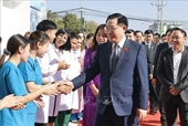 El presidente de la Asamblea Nacional de Vietnam visita el Hospital Internacional La Vie en Laos