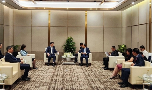 Promover la cooperación entre Ciudad Ho Chi Minh y la provincia china de Jiangsu