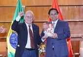 Académico brasileño enfatiza la importancia del Partido Comunista en la causa de desarrollo de Vietnam