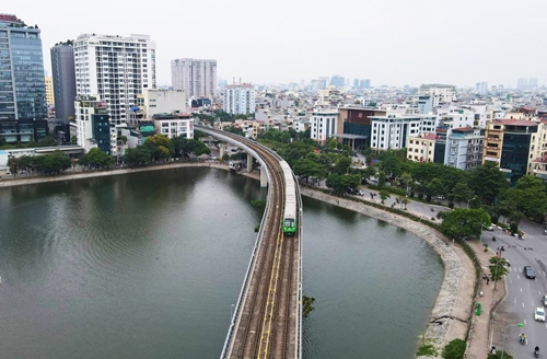 Las autoridades de Hanói fijan como meta mejorar los sistemas de transporte público