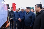 Primer Ministro inspecciona construcción de línea de 500 kilovatios