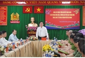 Jefe del Comité Central de Propaganda y Educación del Partido se reúne con la fuerza de la Policía Criminal de la Ciudad Ho Chi Minh