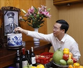 Jefe de Estado Vo Van Thuong visita a dirigentes de diferentes generaciones en vísperas del Tet 2024