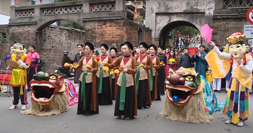 Celebran diversas actividades con motivo del Tet en casco antiguo de Hanoi