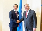 Ministro de Asuntos Exteriores Bui Thanh Son se reúne con el Secretario General de la ONU