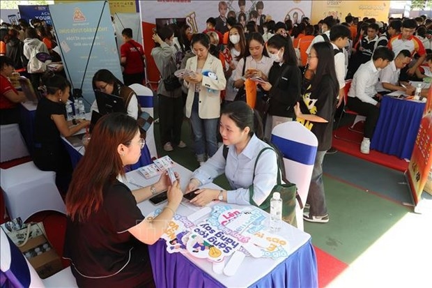 Ofrecen más cinco mil 200 puestos de trabajo en feria de empleo de Ciudad Ho Chi Minh