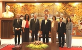 El grupo educativo francés Odyssey aboga por reforzar la cooperación con Hanói