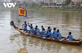 Inauguran primer torneo de regatas de barcos Binh Dinh 2024