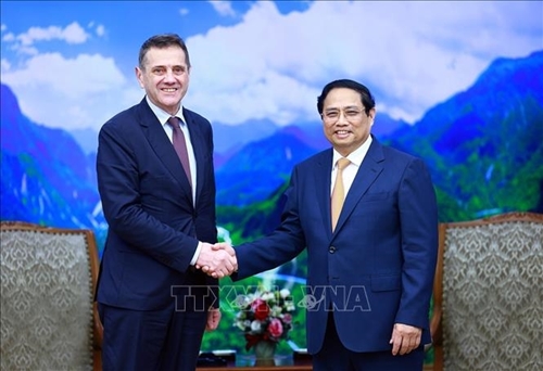 El Primer Ministro recibe al nuevo embajador de Bulgaria