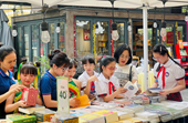 Eventos con motivo del Día del Libro y la Cultura de la Lectura en la Calle del Libro de Hanói