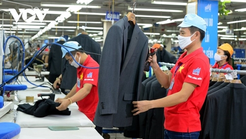Exportaciones de Vietnam logran repunte interanual equivalente a 15 mil millones de dólares