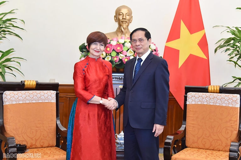 Vietnam aprecia el papel de la UNESCO, afirma el ministro de Relaciones Exteriores