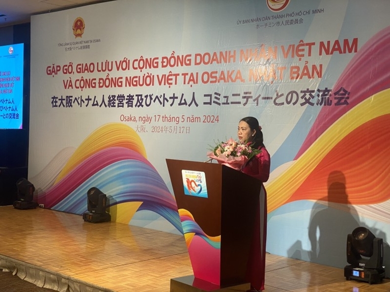 Autoridades de Ciudad Ho Chi Minh se reúnen con la comunidad vietnamita en la ciudad japonesa de Osaka