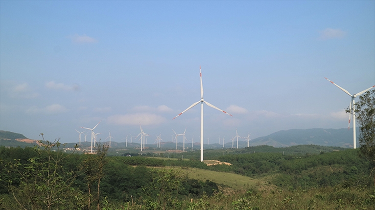 El gobierno vietnamita aprueba la compra de energía eólica en Laos