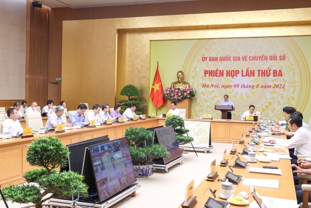 Thủ tướng Phạm Minh Chính: Đẩy mạnh chuyển đổi số nhanh chóng, hiệu quả và thực chất