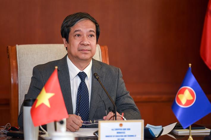 Bộ trưởng Nguyễn Kim Sơn: Đại dịch thúc đẩy chuyển đổi số giáo dục cả bề rộng và chiều sâu